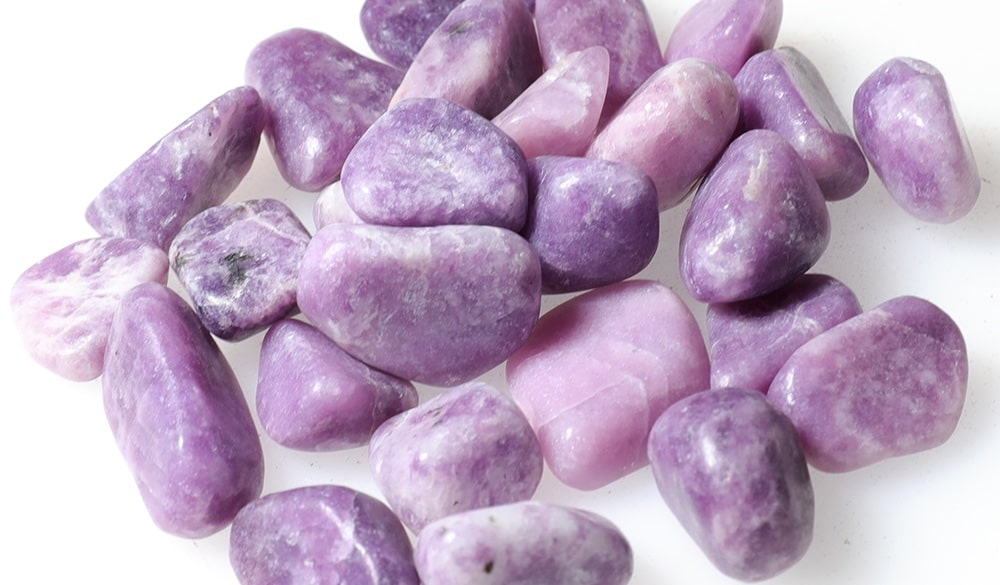 Light violet lepidolite stones